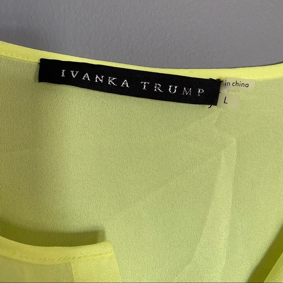 Ivanka Trump Top - Picture 3 of 3